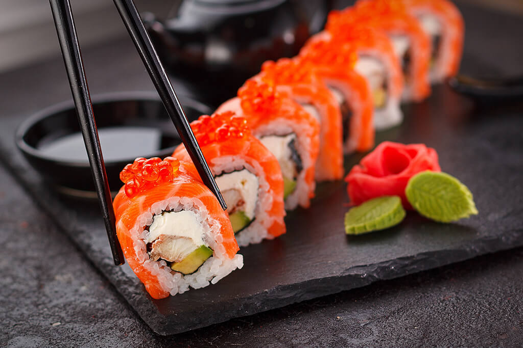 Best Choice - El Kit de sushi Best Choice es ideal para preparar tus  bocados en casa y sorprender a amigos o familiares. ✓ Contiene algas nori,  arroz Nishiki para sushi, aderezo